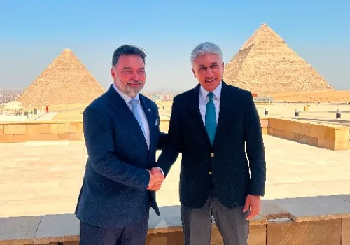 مصر والبوسنة والهرسك تتعاون لتعزيز السياحة والرحلات الجوية