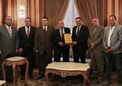 نقيب الصحفيين: القضاء هو الحامي الأساسي لحرية الرأي والتعبير في مصر