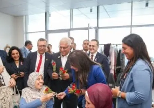 وزيرة الإسكان تؤكد التزام الوزارة بدعم مستشفى "بهية" خلال زيارتها بمدينة الشيخ زايد