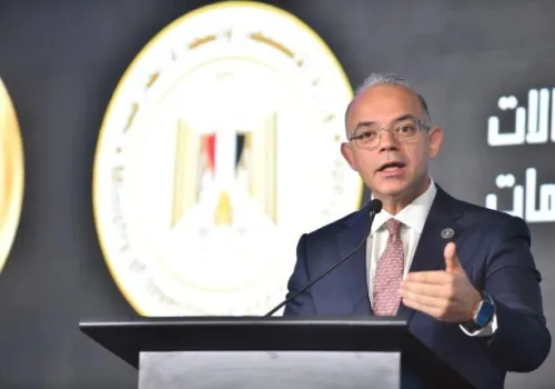 مصر تقترب من إطلاق استراتيجية جديدة لجذب الاستثمارات عبر 12 قطاعًا رئيسيًا