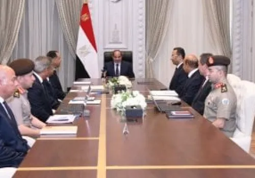 الرئيس السيسي يتابع خطوات رقمنة تراث الإذاعة والتليفزيون في اجتماع بمدينة العلمين