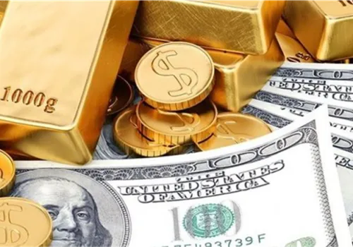 تراجع سعر الذهب محليًا بفعل انخفاض الدولار.. عيار 21 يخسر 60 جنيهًا رغم ارتفاع الأوقية العالمية