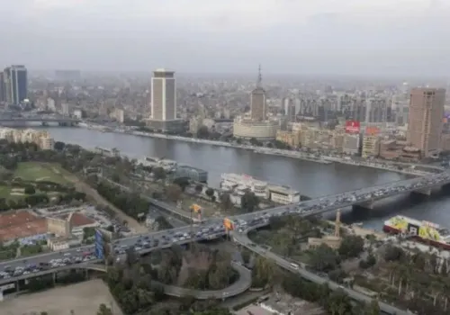 بنك الكويت الوطني يرفع توقعاته لنمو الاقتصاد المصري إلى 5.3% في 2023 رغم التحديات الخارجية