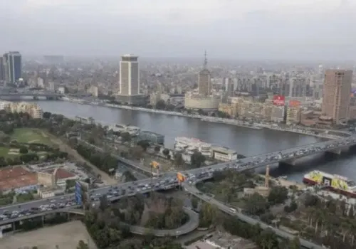 بنك الكويت الوطني يرفع توقعاته لنمو الاقتصاد المصري إلى 5.3% لعام 2026/2027