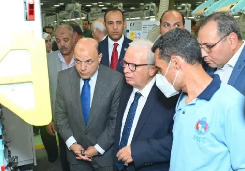 نائب رئيس الوزراء يتفقد "غزل المحلة": خطوات جادة نحو تحديث أكبر مصنع غزل بالعالم وتعزيز الصناعة المصرية