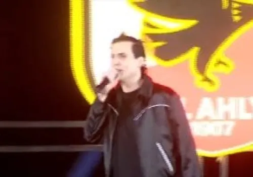أمير عيد يعلن عن أغنية جديدة للأهلي ويستعيد ذكريات حبه للنادي من خلال والده