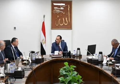 مدبولي يعقد اجتماعًا حيويًا لمتابعة تطوير التعليم في مصر وفقًا لتوجيهات الرئيس السيسي
