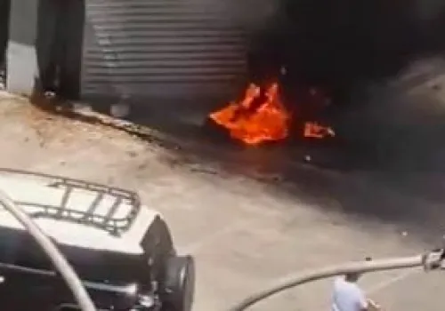 احتجاجات غاضبة في بيروت: مودعون يحرقون فروع بنوك ويطالبون باسترداد ودائعهم المحتجزة